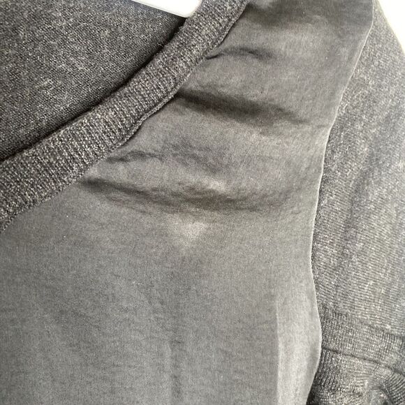 AllSaints Merino Wool Black/Grey V Neck Sweater Blouse Size XS - Picture 6 of 11